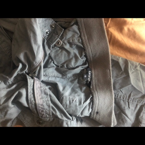 Cargo pants - Picture 2 of 3